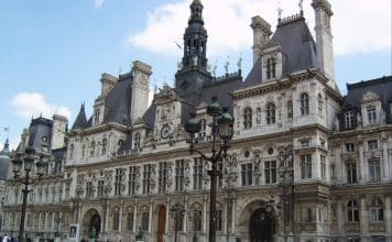 Comment distinguer décentralisation et déconcentration ?