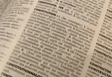 Le droit constitutionnel comme articulation entre autorité et liberté