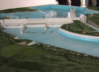 Les avantages de l’hydroélectricité : une énergie propre et stable Maquette du barrage des Trois Gorges