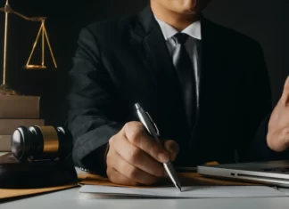 Quel est le rôle des avocats en droit social pour résoudre les litiges en entreprise ?