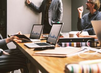 Gestion de mon personnel : L’Expert-Comptable, Votre Allié Indispensable Pour toutes les entreprises, quelle que soit leur taille, il est important de maîtriser la gestion de leur personnel. En tant qu'entrepreneur, il est judicieux de se faire accompagner et de faire appel à un expert-comptable.