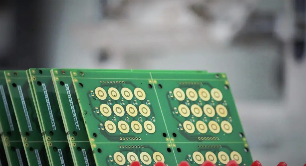 Le logiciel de conception de PCB approprié vous offre un accès complet à tous les outils nécessaires pour finaliser votre conception.