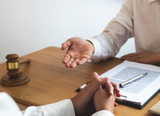 Vente d’alcool : pourquoi se fier à un spécialiste pour les démarches administratives ?