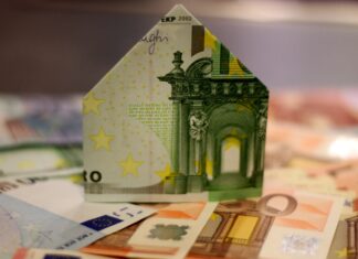 Quels sont les frais pour un rachat de crédit immobilier ? Tout savoir sur les frais encourus lors d'une opération de rachat immobilier : intérêts, frais de dossier ou de notaire...