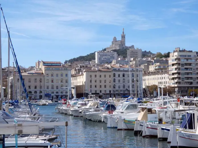 BFMed, une journée à Marseille de rencontres et de mises en relation qualifiées entre des enseignes nationales et internationales et des candidats à la franchise. BFMed, une journée à Marseille de rencontres et de mises en relation qualifiées entre des enseignes nationales et internationales et des candidats à la franchise.