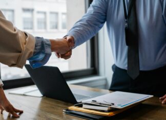 Trouver son expert-comptable, mode d’emploi Trouver son expert-comptable n'est pas un choix anodin quand on veut gérer son entreprise. Nos conseils dans notre guide complet.