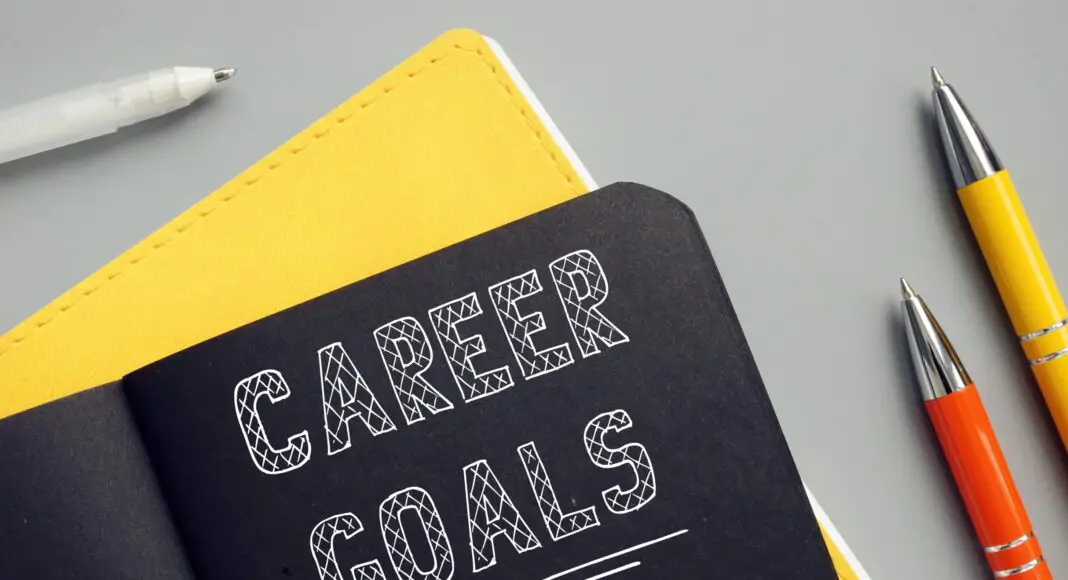 La reconversion professionnelle est devenue une réalité pour de nombreux travailleurs. Mais que faire quand on n’a pas de diplôme ?