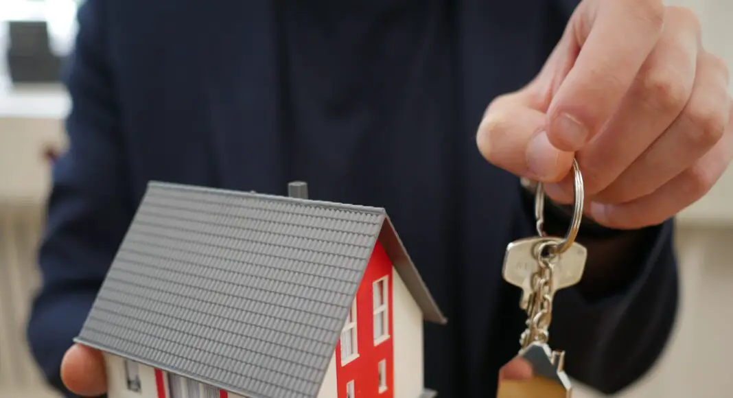 Demander un changement de syndic lors de l’assemblée générale de copropriété est une démarche qui doit être bien réfléchie et justifiée. A cet effet, il est capital de comparer les offres disponibles pour s’assurer de faire le meilleur choix pour l’immeuble.