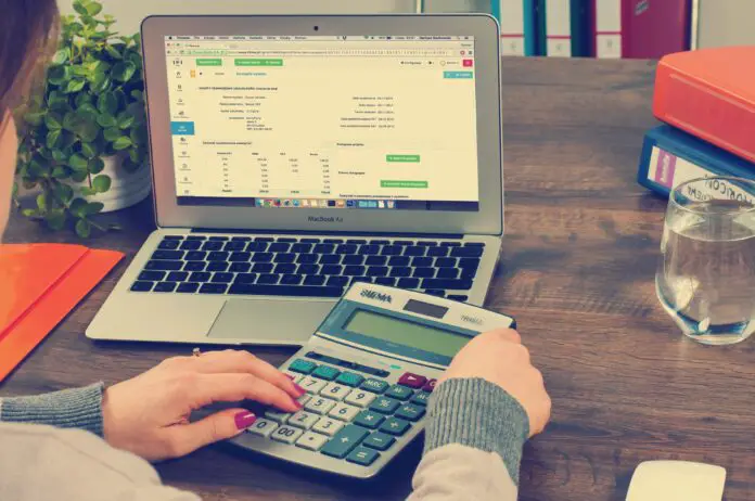 Découvrez comment garantir la transparence et la sécurité des données en externalisant votre comptabilité grâce à des contrôles adaptés et efficaces. Découvrez comment garantir la transparence et la sécurité des données en externalisant votre comptabilité grâce à des contrôles adaptés et efficaces.