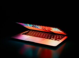 CRM et RGPD : Comment être certain d’être en règle ? Découvrez comment mettre en conformité votre CRM avec le RGPD : principes clés, risques, bonnes pratiques et stratégies pour protéger efficacement les données personnelles de vos clients.