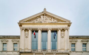 Procureur général près la Cour : pourquoi cette expression ? L'expression « procureur général près la Cour de cassation » soulève souvent des interrogations. Quelle en est l'explication ?