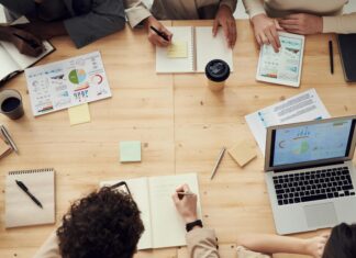 Création d’entreprise : Le rôle stratégique de l’expert-comptable Le rôle de l’expert-comptable évolue aujourd'hui pour devenir celui d'un partenaire du créateur d’entreprise.